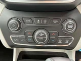 2018 Jeep Cherokee SUV for sale, Japanese used car export - photo 27 of 30 | GULJI TRADERS