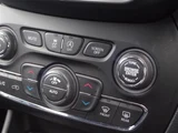2019 Jeep Cherokee 4WD SUV for sale, Japanese used car export - photo 18 of 24 | GULJI TRADERS
