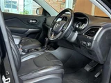 2019 Jeep Cherokee 4WD SUV for sale, Japanese used car export - photo 4 of 22 | GULJI TRADERS