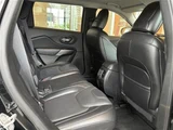 2019 Jeep Cherokee 4WD SUV for sale, Japanese used car export - photo 6 of 22 | GULJI TRADERS