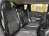 2019 Jeep Cherokee 4WD SUV for sale, Japanese used car export - photo 7 of 22 | GULJI TRADERS