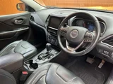 2019 Jeep Cherokee 4WD SUV for sale, Japanese used car export - photo 5 of 24 | GULJI TRADERS