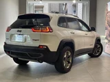 2019 Jeep Cherokee 4WD . SUV for sale, Japanese used car export - photo 8 of 10 | GULJI TRADERS