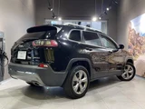 2019 Jeep Cherokee 4WD . SUV for sale, Japanese used car export - photo 2 of 10 | GULJI TRADERS