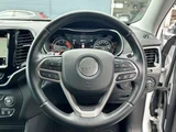 2019 Jeep Cherokee SUV for sale, Japanese used car export - photo 13 of 20 | GULJI TRADERS