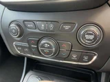 2019 Jeep Cherokee SUV for sale, Japanese used car export - photo 27 of 30 | GULJI TRADERS