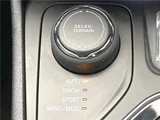 2020 Jeep Cherokee SUV for sale, Japanese used car export - photo 21 of 30 | GULJI TRADERS