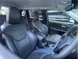 2020 Jeep Cherokee SUV for sale, Japanese used car export - photo 29 of 35 | GULJI TRADERS
