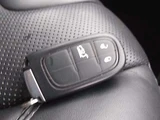 2020 Jeep Cherokee LTD 4WD SUV for sale, Japanese used car export - photo 12 of 20 | GULJI TRADERS