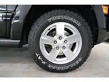 2007 Jeep Commander Sedan for sale, Japanese used car export - photo 33 of 80 | GULJI TRADERS