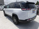 2023 Jeep Commander Diesel Turbo 4WD Sedan for sale, Japanese used car export - photo 8 of 45 | GULJI TRADERS