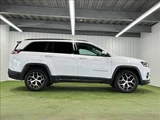 2023 Jeep Commander Longitude Sedan for sale, Japanese used car export - photo 15 of 20 | GULJI TRADERS