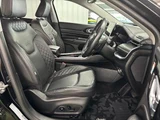 2023 Jeep Commander Limited Sedan for sale, Japanese used car export - photo 7 of 20 | GULJI TRADERS