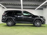 2023 Jeep Commander Limited Sedan for sale, Japanese used car export - photo 15 of 20 | GULJI TRADERS