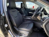 2023 Jeep Commander 4WD Sedan for sale, Japanese used car export - photo 21 of 23 | GULJI TRADERS