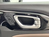 2023 Jeep Commander 4WD Sedan for sale, Japanese used car export - photo 18 of 24 | GULJI TRADERS
