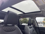 2023 Jeep Commander 4WD Sedan for sale, Japanese used car export - photo 16 of 24 | GULJI TRADERS