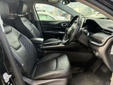 2023 Jeep Commander Sedan for sale, Japanese used car export - photo 11 of 25 | GULJI TRADERS