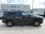 2024 Jeep Commander Diesel Turbo 4WD Sedan for sale, Japanese used car export - photo 14 of 48 | GULJI TRADERS