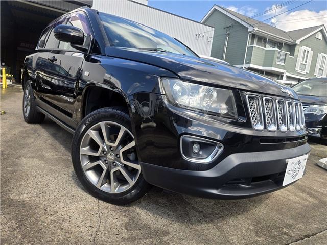 2014 Jeep Compass 4WD - photo 1 2014 Jeep Compass 4WD SUV for sale, Japanese used car export - photo 1 of 80 | GULJI TRADERS