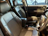 2014 Jeep Compass 4WD SUV for sale, Japanese used car export - photo 4 of 10 | GULJI TRADERS