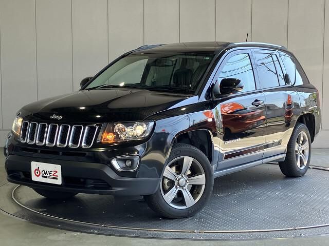 2015 Jeep Compass 4WD SUV for sale, Japanese used car export - photo 1 of 10 | GULJI TRADERS