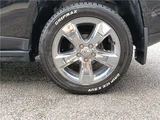 2016 Jeep Compass 4WD SUV for sale, Japanese used car export - photo 74 of 80 | GULJI TRADERS