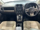 2017 Jeep Compass 4WD . SUV for sale, Japanese used car export - photo 3 of 10 | GULJI TRADERS