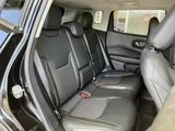 2019 Jeep Compass 4WD SUV for sale, Japanese used car export - photo 6 of 10 | GULJI TRADERS