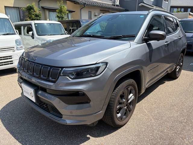 2022 Jeep Compass 80th 4WD SUV for sale, Japanese used car export - photo 1 of 31 | GULJI TRADERS
