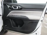 2022 Jeep Compass SUV for sale, Japanese used car export - photo 34 of 68 | GULJI TRADERS