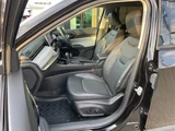 2022 Jeep Compass 4WD SUV for sale, Japanese used car export - photo 21 of 23 | GULJI TRADERS