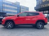 2025 Jeep Compass 4WD SUV for sale, Japanese used car export - photo 17 of 75 | GULJI TRADERS