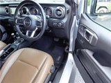 2022 Jeep Gladiator 4WD Jeep for sale, Japanese used car export - photo 57 of 80 | GULJI TRADERS