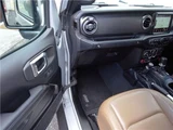2022 Jeep Gladiator 4WD Jeep for sale, Japanese used car export - photo 58 of 80 | GULJI TRADERS
