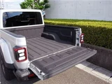 2022 Jeep Gladiator 4WD Jeep for sale, Japanese used car export - photo 78 of 80 | GULJI TRADERS