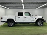 2022 Jeep Gladiator Rubicon Jeep for sale, Japanese used car export - photo 15 of 20 | GULJI TRADERS