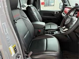 2023 Jeep Gladiator 3.6 4WD Jeep for sale, Japanese used car export - photo 6 of 19 | GULJI TRADERS