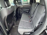 2013 Jeep Grand Cherokee 4WD SUV for sale, Japanese used car export - photo 46 of 72 | GULJI TRADERS