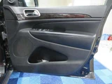 2013 Jeep Grand Cherokee 4WD SUV for sale, Japanese used car export - photo 34 of 52 | GULJI TRADERS