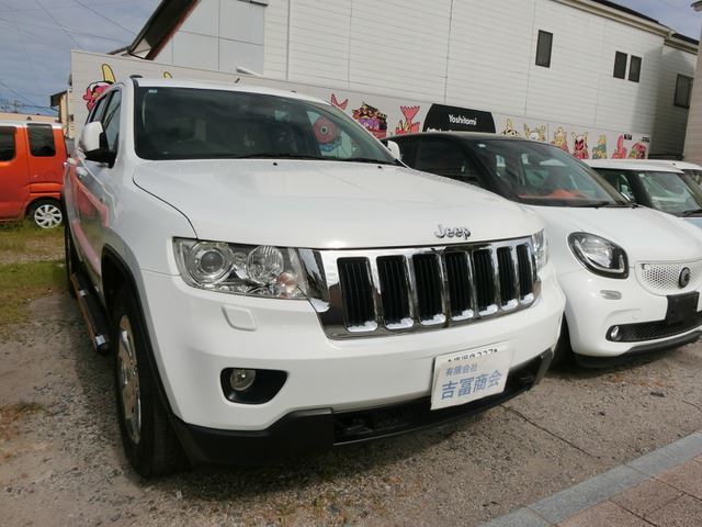 2013 Jeep Grand Cherokee SUV for sale, Japanese used car export - photo 1 of 32 | GULJI TRADERS