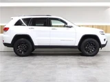 2014 Jeep Grand Cherokee SUV for sale, Japanese used car export - photo 11 of 33 | GULJI TRADERS
