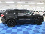 2014 Jeep Grand Cherokee 4WD Bluetooth SUV for sale, Japanese used car export - photo 7 of 53 | GULJI TRADERS