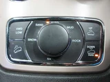 2014 Jeep Grand Cherokee 4WD Bluetooth SUV for sale, Japanese used car export - photo 45 of 53 | GULJI TRADERS