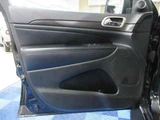 2014 Jeep Grand Cherokee 4WD Bluetooth SUV for sale, Japanese used car export - photo 47 of 53 | GULJI TRADERS
