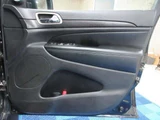 2014 Jeep Grand Cherokee 4WD Bluetooth SUV for sale, Japanese used car export - photo 50 of 53 | GULJI TRADERS