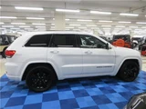 2015 Jeep Grand Cherokee 4WD SUV for sale, Japanese used car export - photo 9 of 59 | GULJI TRADERS
