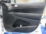 2015 Jeep Grand Cherokee 4WD SUV for sale, Japanese used car export - photo 53 of 59 | GULJI TRADERS