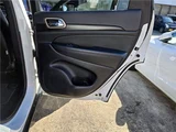 2015 Jeep Grand Cherokee 4WD SUV for sale, Japanese used car export - photo 56 of 80 | GULJI TRADERS
