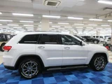 2016 Jeep Grand Cherokee 4WD Bluetooth SUV for sale, Japanese used car export - photo 9 of 61 | GULJI TRADERS